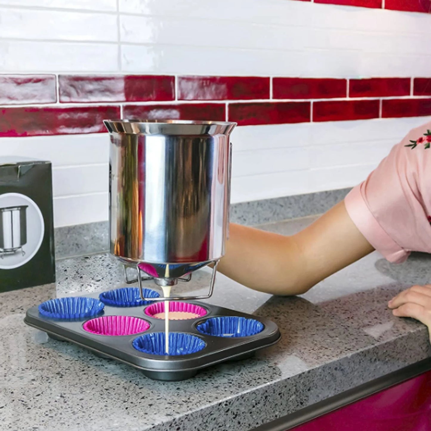 Batter Dispenser Pancake Dispenser Pancake Batter Dispenser Handheld Stainless Steel Pancake Pourer for Baking Cupcakes Muffins