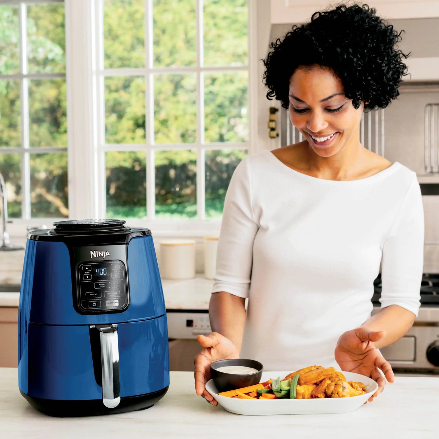 Ninja 4QT Air Fryer, Black – Model AF100WM | Fast, Healthy Cooking with Dishwasher-Safe Basket & Crisper Plate